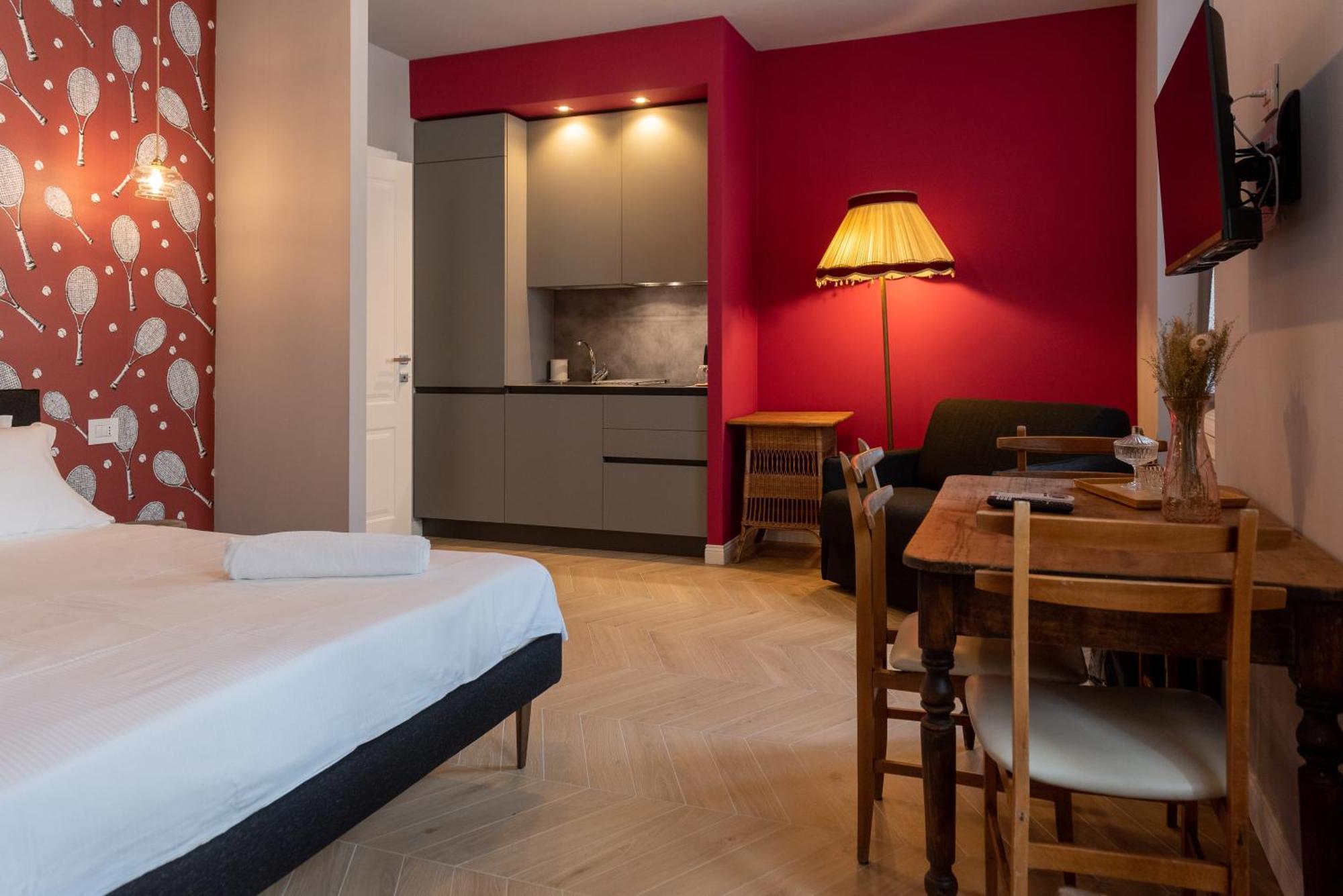 Regina Boutique Suites Terst Exteriér fotografie