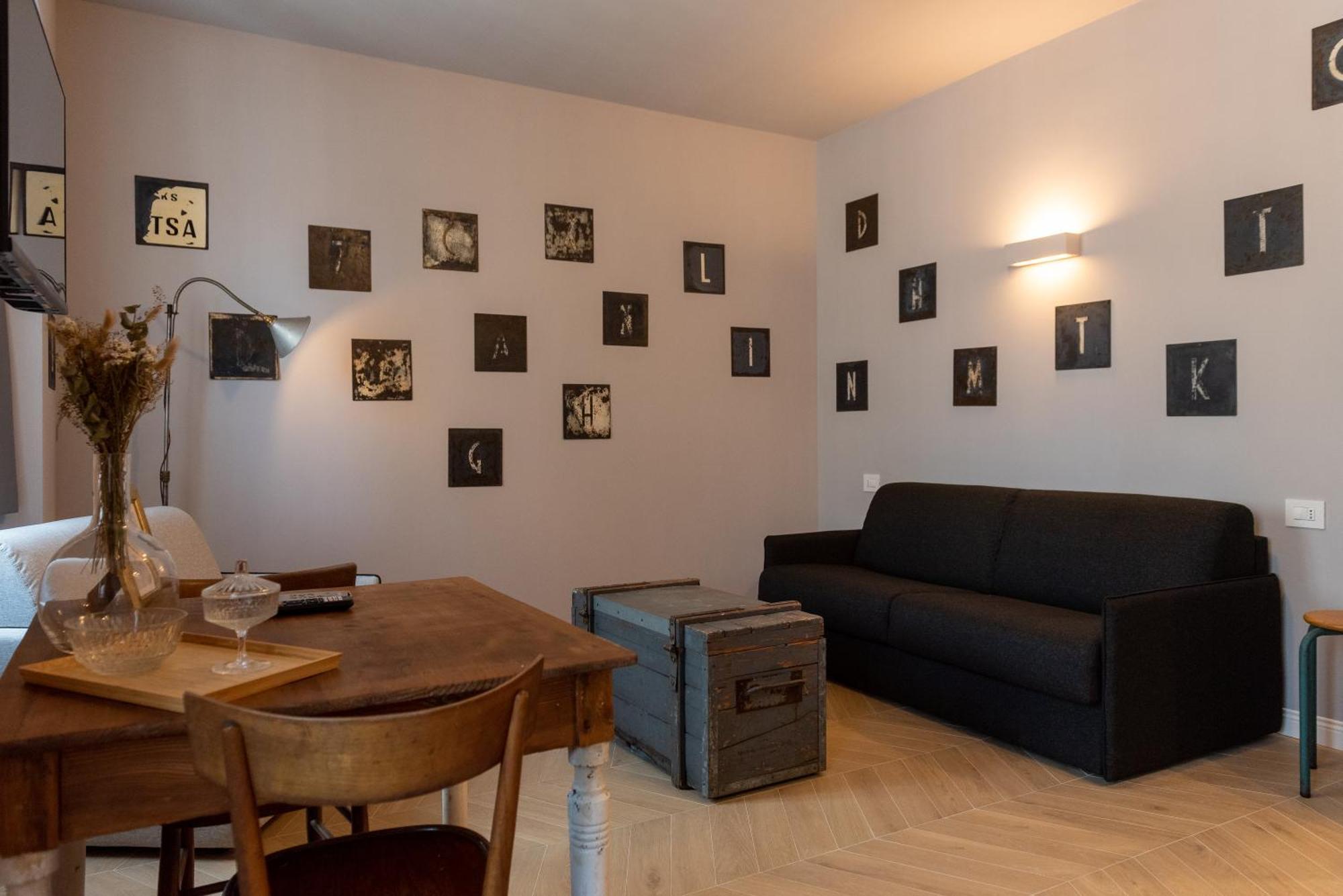 Regina Boutique Suites Terst Exteriér fotografie