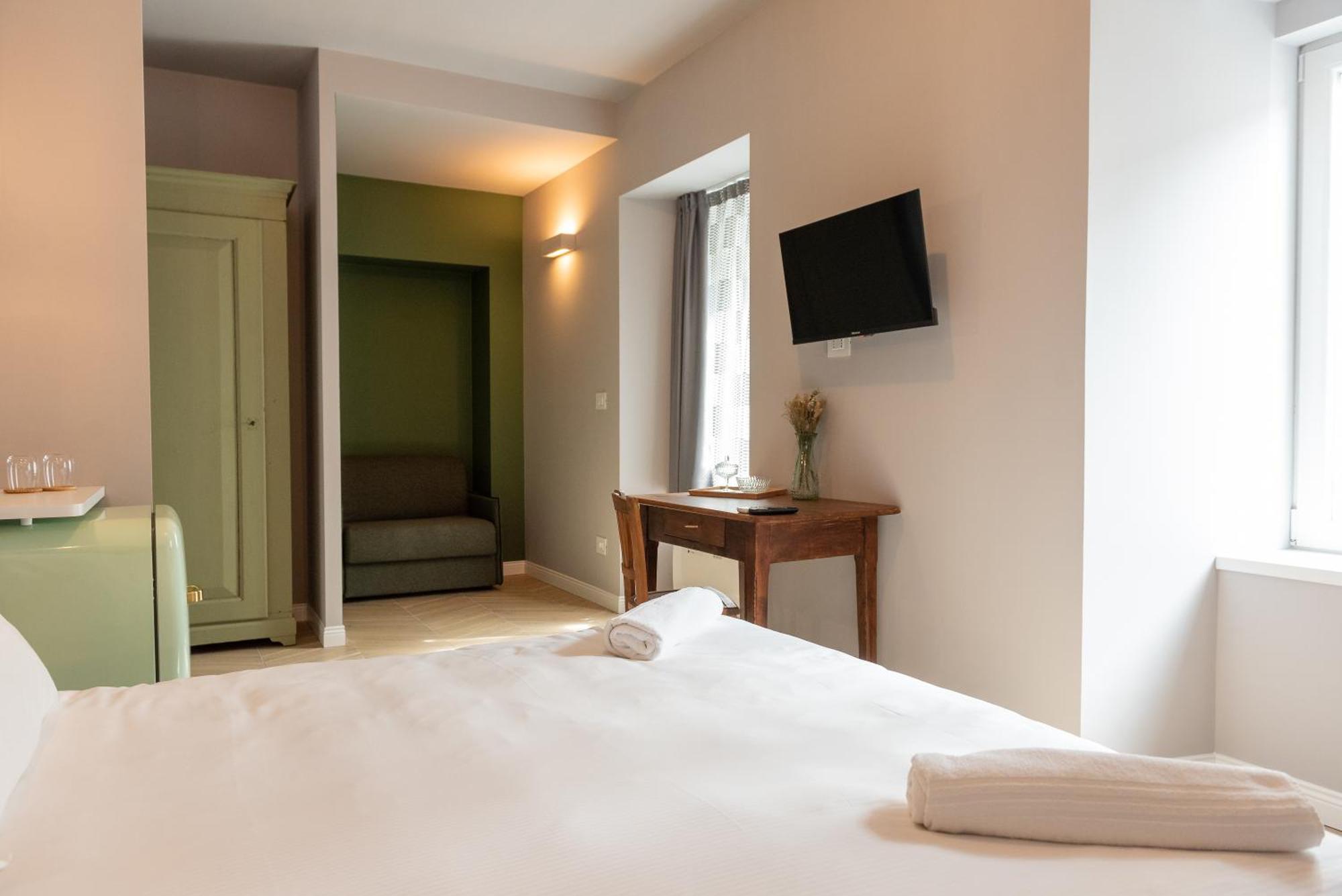 Regina Boutique Suites Terst Exteriér fotografie
