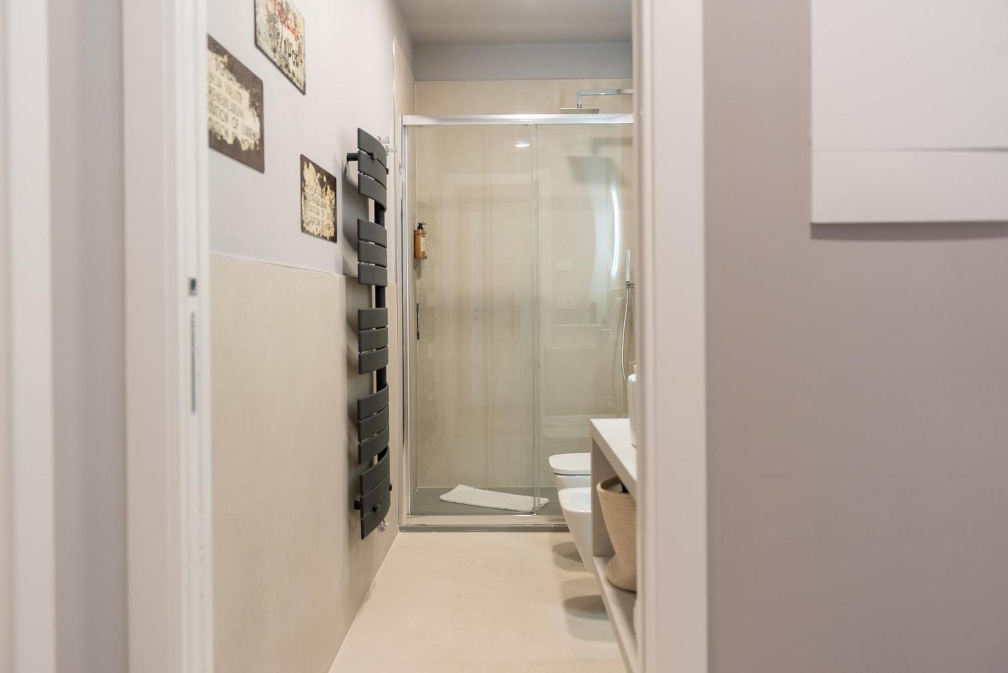 Regina Boutique Suites Terst Exteriér fotografie