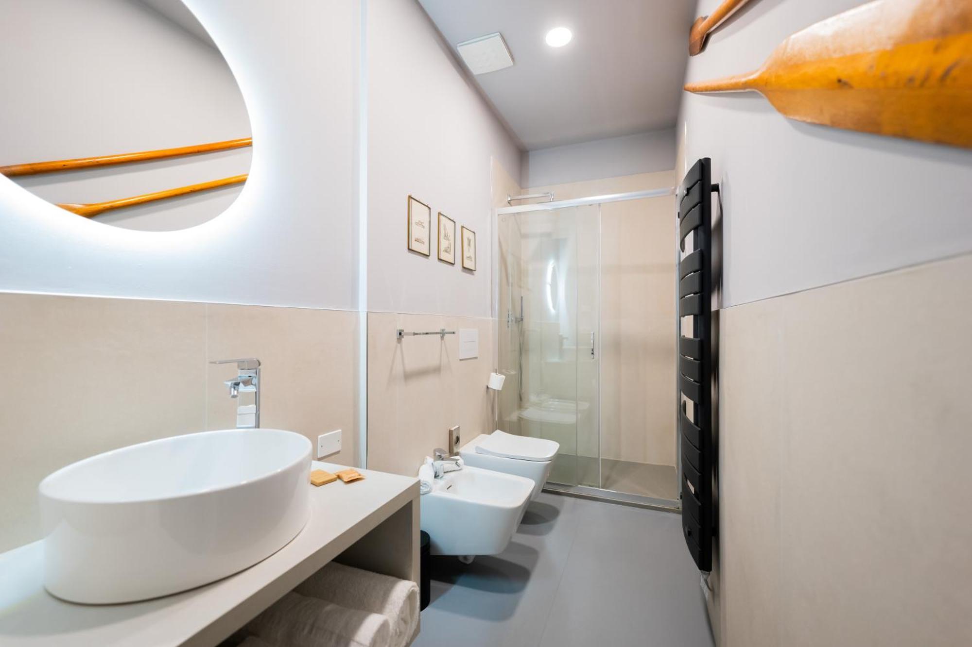 Regina Boutique Suites Terst Exteriér fotografie